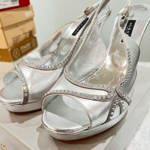 Women’s Albano size 41 platform sling-back heels